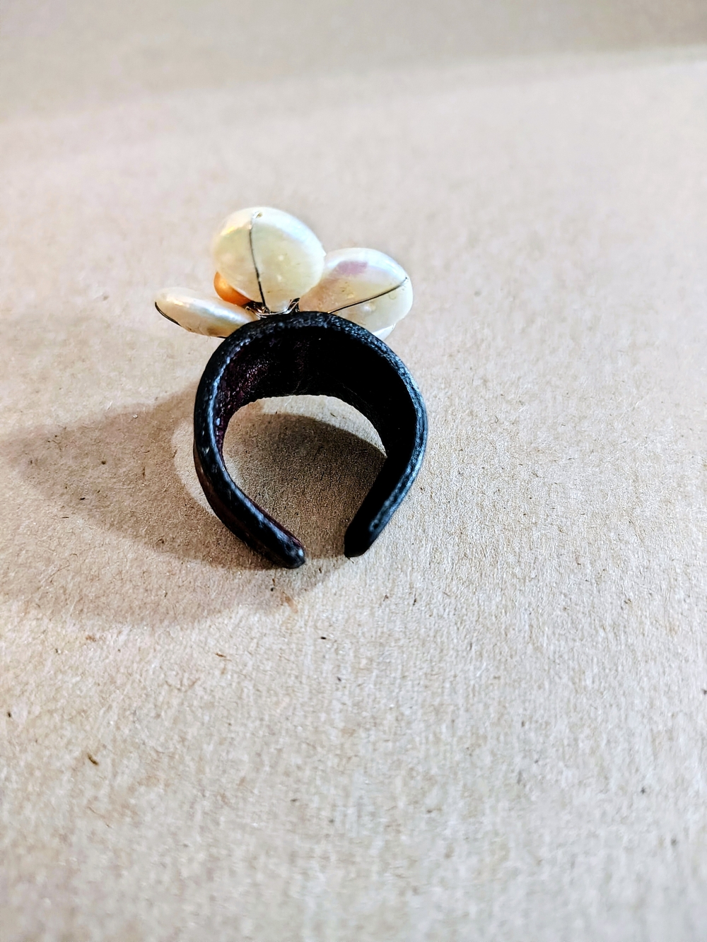 Mother-of-Pearl Flower Ring with Multicolor Bead Center And Leather Band - Picture 2 of 3